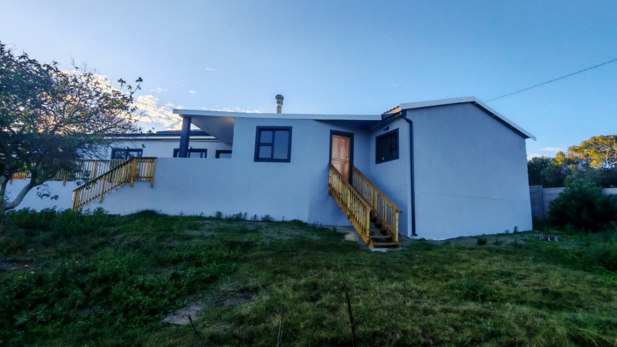 5 Bedroom Property for Sale in Fraaiuitsig Western Cape